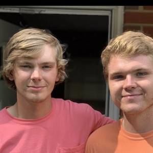 Meet your Posher, Eli